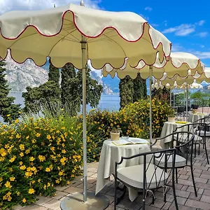 3* Hotel Oasi