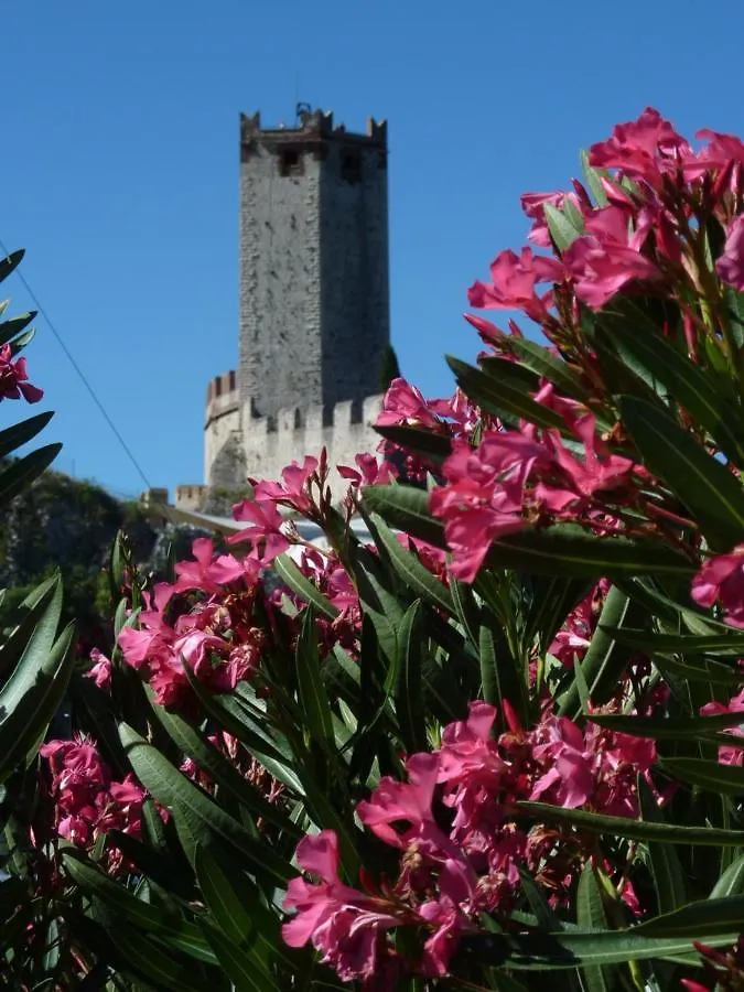 Tonini Apartments Malcesine Italy